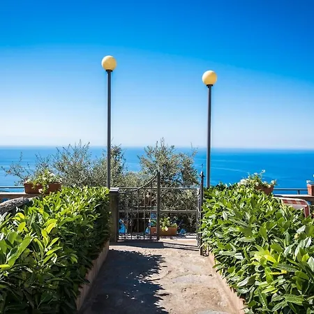 Willa De Vivo Realty - Savina Positano